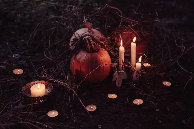 Jak przystroić dom na Halloween, nie wydając fortuny